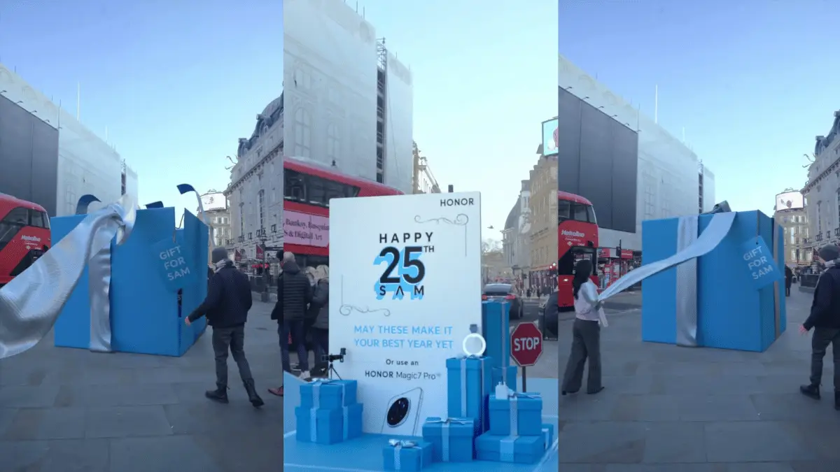 Honor Mocking Samsung Galaxy S25 Launch in London